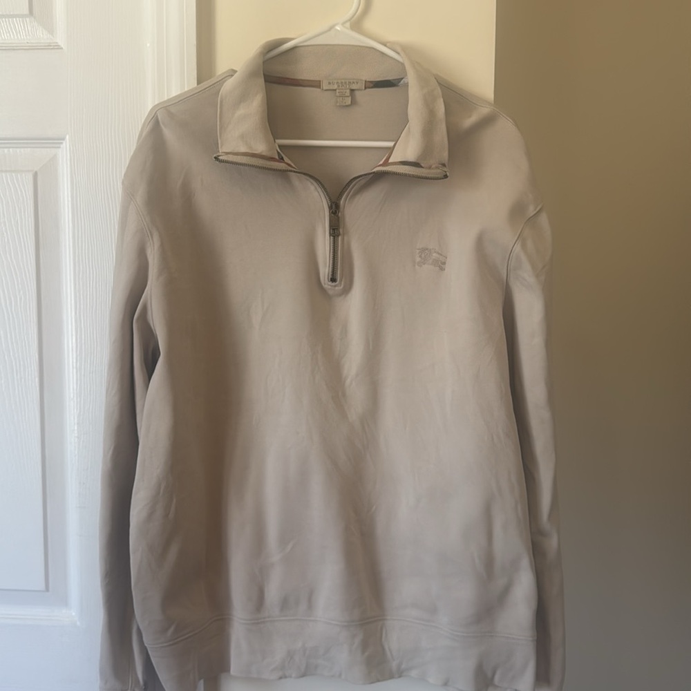 Burberry sweatshirt